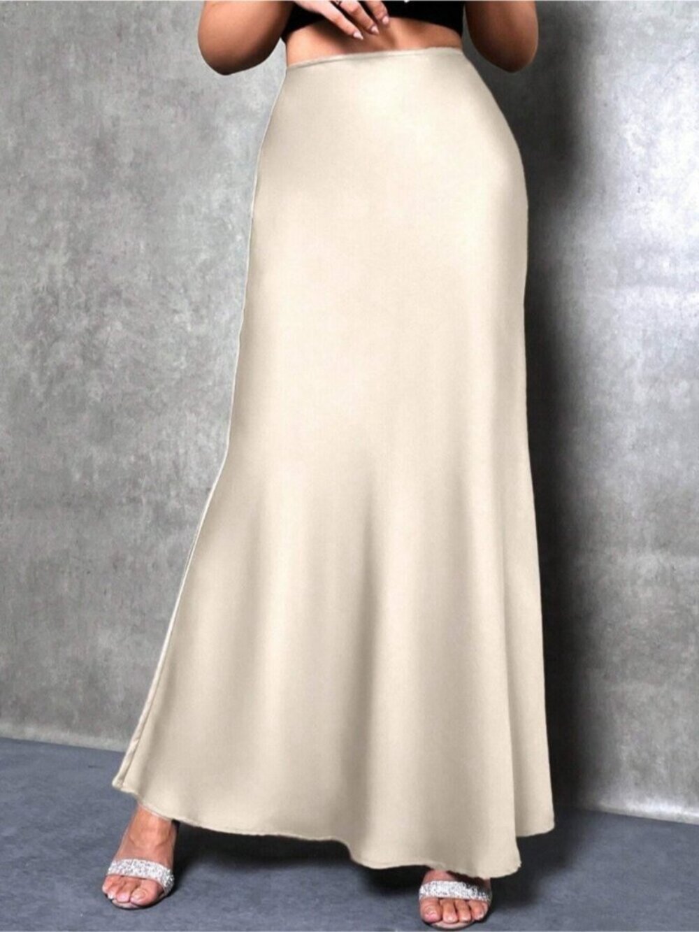 Elegant High-Waist Flowy Satin Maxi Skirt Beige - Picture 4 of 5